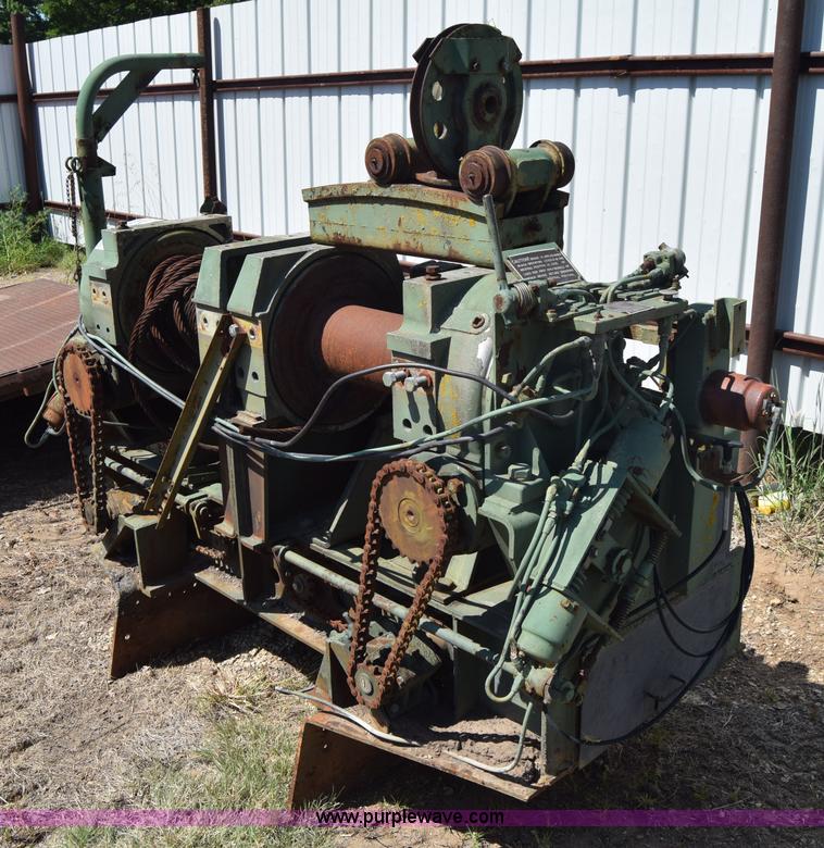 image for item J7960 Tulsa military winch