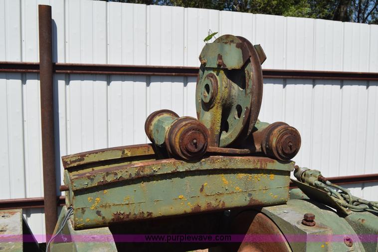 image for item J7960 Tulsa military winch