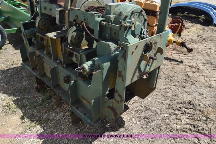 image for item J7960 Tulsa military winch