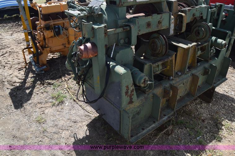image for item J7960 Tulsa military winch