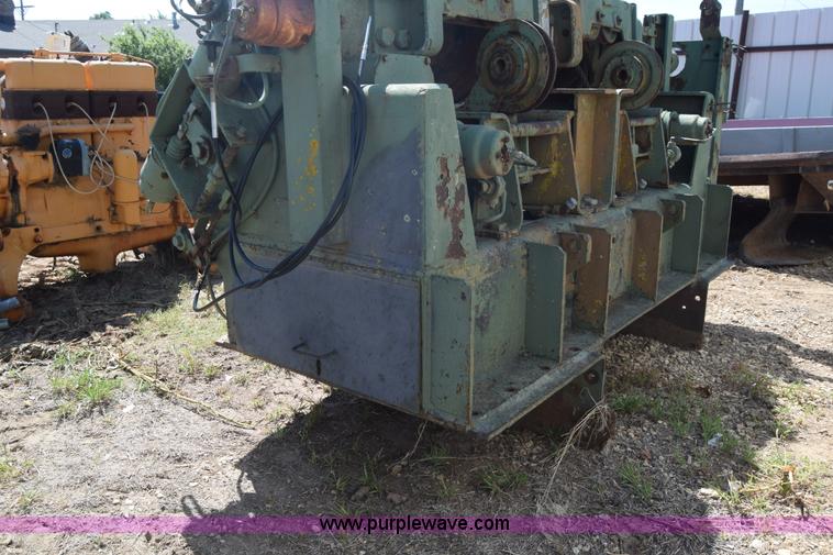 image for item J7960 Tulsa military winch
