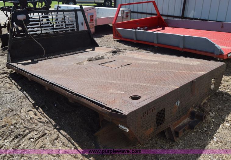 image for item J7962 Flatbed truck bed