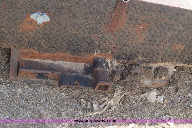 image for item J7962 Flatbed truck bed