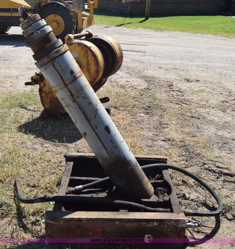 image for item J7963 Dump truck hoist