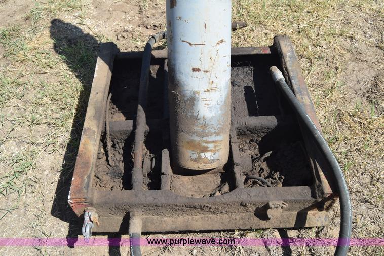 image for item J7963 Dump truck hoist