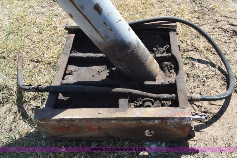 image for item J7963 Dump truck hoist