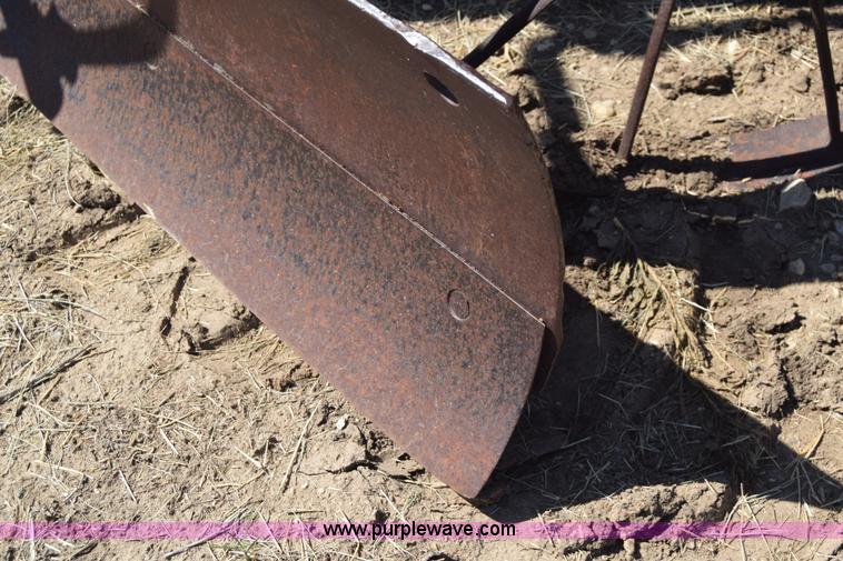 image for item J7964 Pull type grader