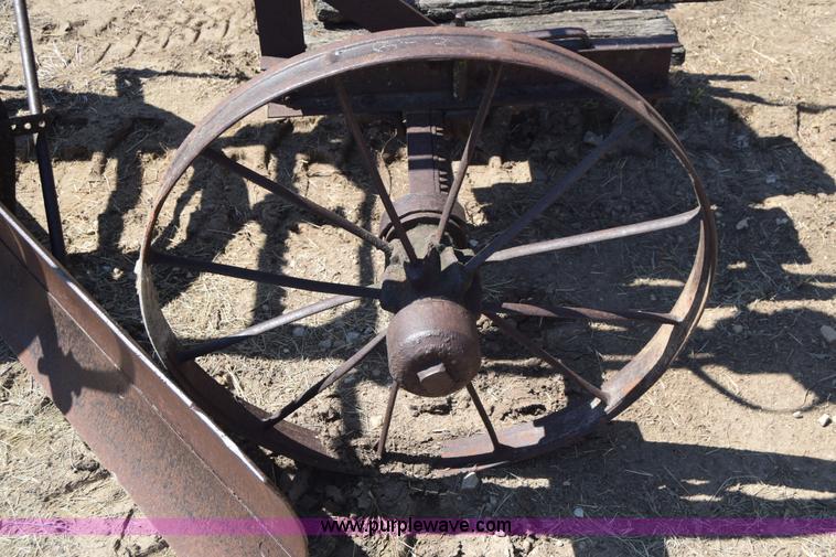 image for item J7964 Pull type grader