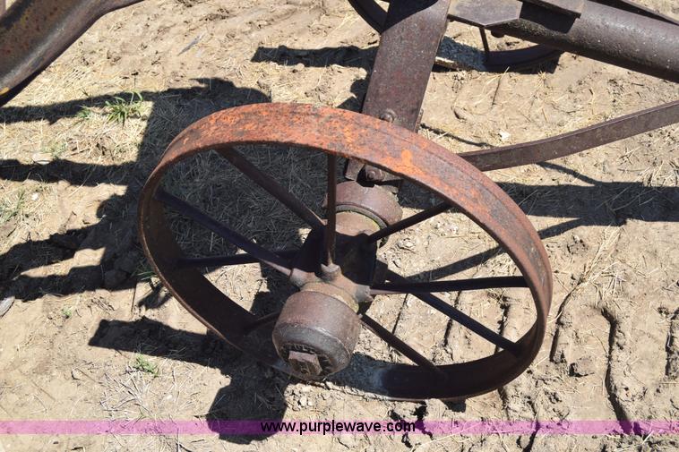 image for item J7964 Pull type grader