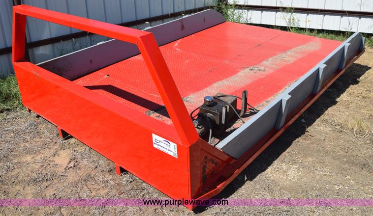 image for item J7965 Flatbed truck bed