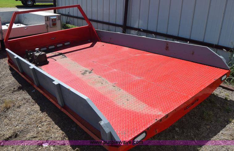 image for item J7965 Flatbed truck bed
