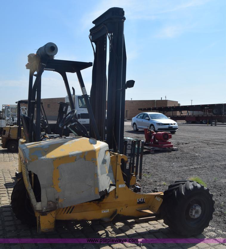 image for item J7998 Noble TM20 forklift