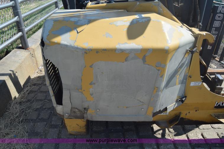 image for item J7998 Noble TM20 forklift