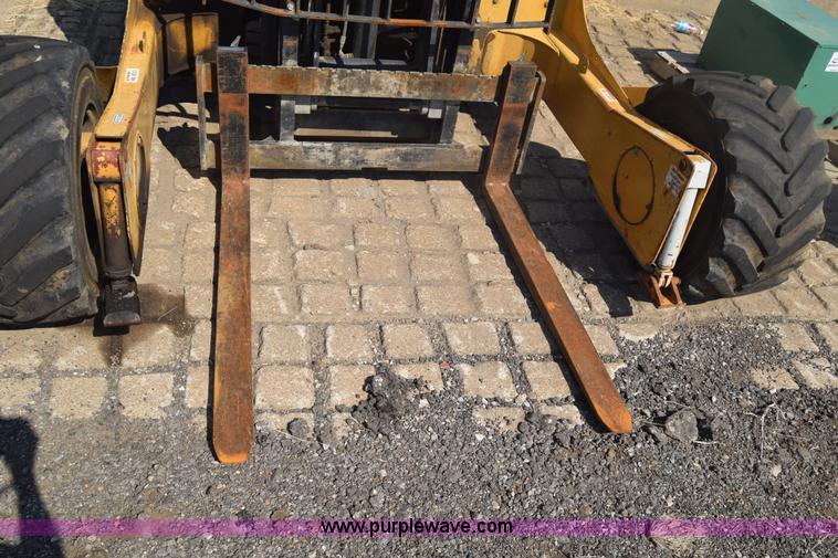 image for item J7998 Noble TM20 forklift