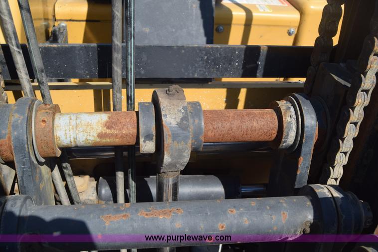 image for item J7998 Noble TM20 forklift