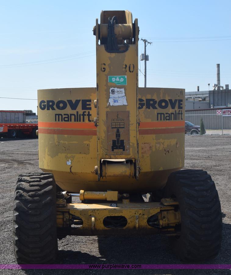 image for item J7999 Grove AMZ66 boom lift