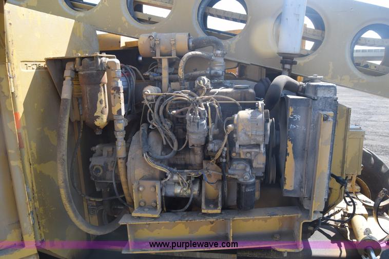 image for item J7999 Grove AMZ66 boom lift