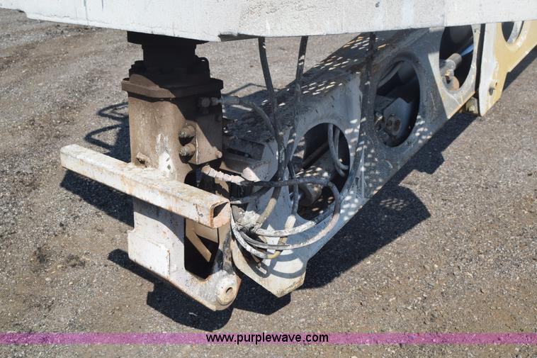 image for item J7999 Grove AMZ66 boom lift