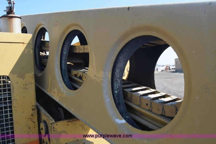 image for item J7999 Grove AMZ66 boom lift