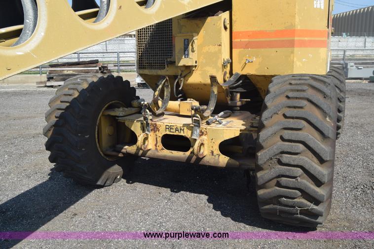 image for item J7999 Grove AMZ66 boom lift