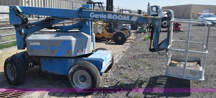 image for item J8000 Genie 30/20HD boom lift