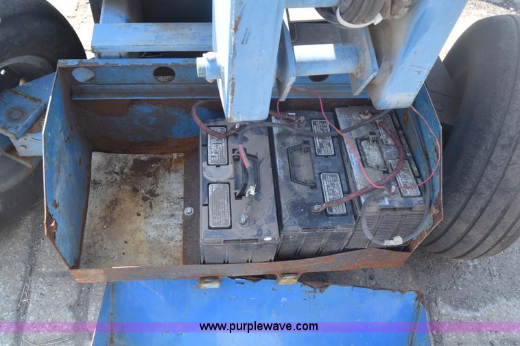 image for item J8000 Genie 30/20HD boom lift