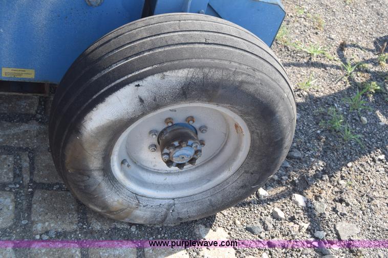 image for item J8000 Genie 30/20HD boom lift