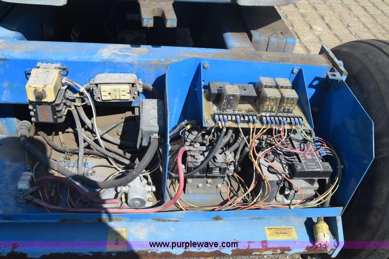 image for item J8000 Genie 30/20HD boom lift