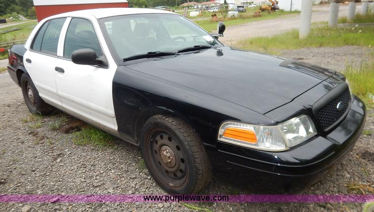 image for item K1539 2007 Ford Crown Victoria Police Interceptor