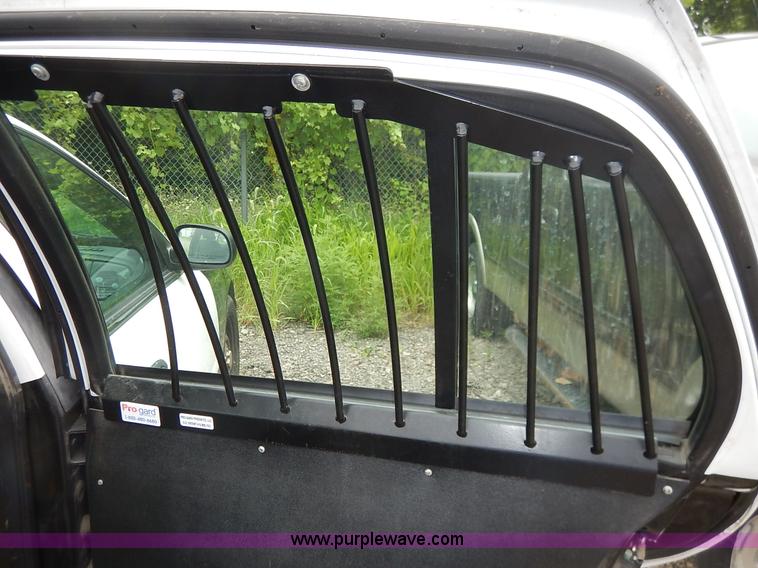 image for item K1539 2007 Ford Crown Victoria Police Interceptor