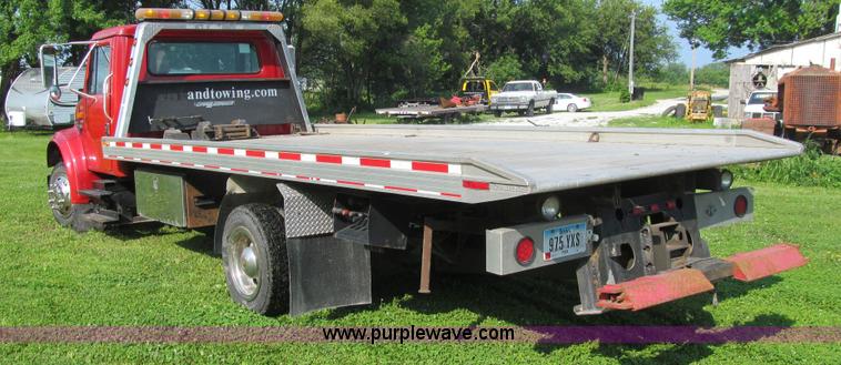 image for item K5735 1992 International 4600 rollback truck