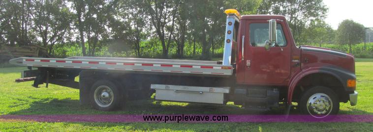 image for item K5735 1992 International 4600 rollback truck