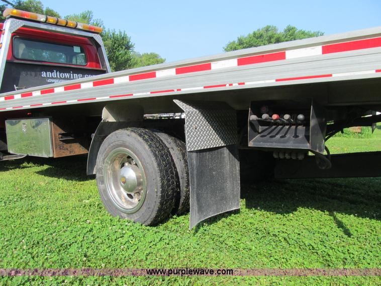 image for item K5735 1992 International 4600 rollback truck