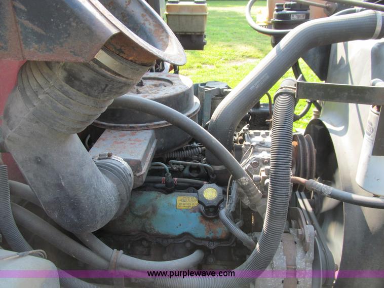 image for item K5735 1992 International 4600 rollback truck