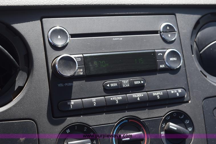 image for item K6124 2009 Ford F450 Super Duty flatbed truck