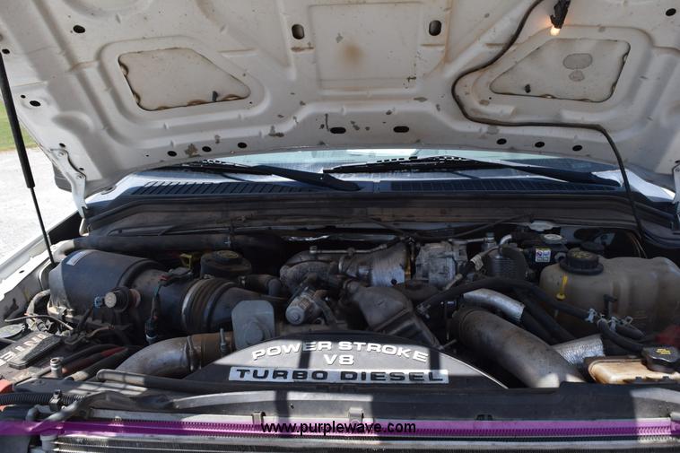 image for item K6124 2009 Ford F450 Super Duty flatbed truck