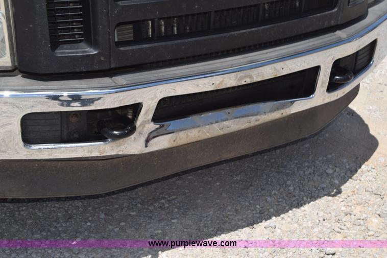 image for item K6124 2009 Ford F450 Super Duty flatbed truck