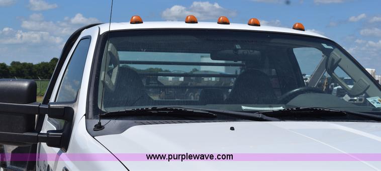 image for item K6124 2009 Ford F450 Super Duty flatbed truck