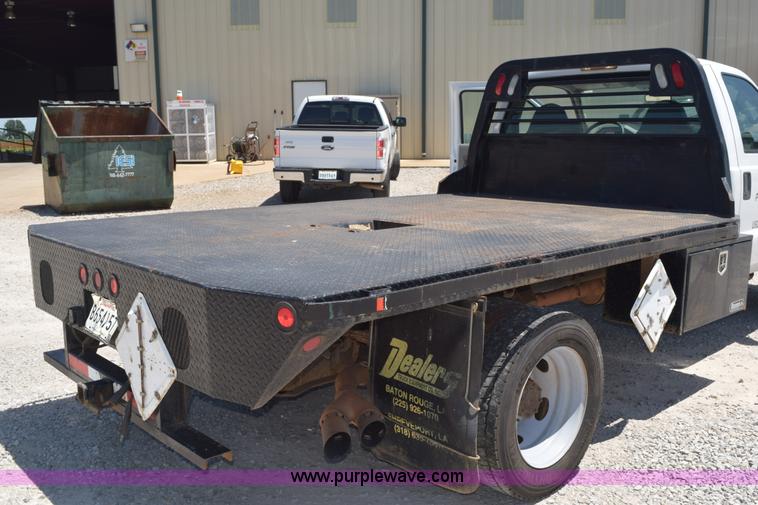 image for item K6124 2009 Ford F450 Super Duty flatbed truck