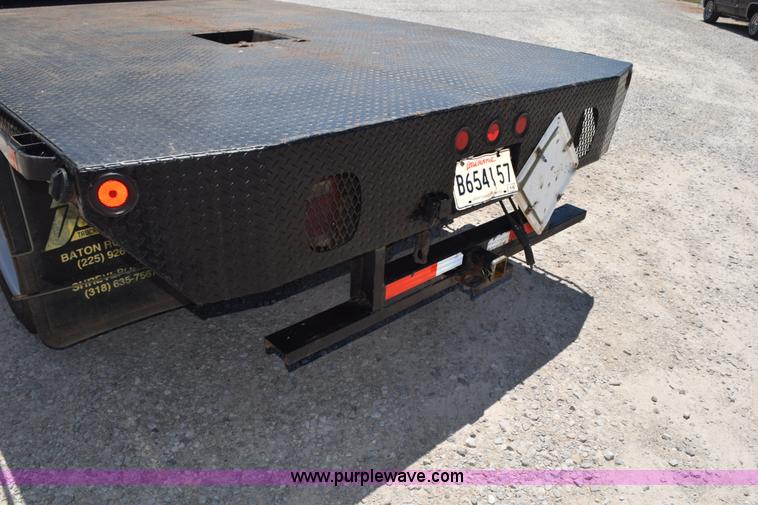 image for item K6124 2009 Ford F450 Super Duty flatbed truck