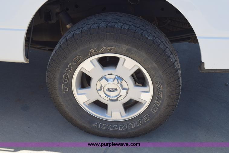 image for item K6125 2012 Ford F150 SuperCrew pickup truck