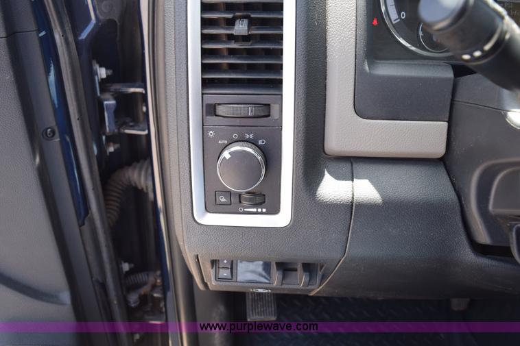 image for item K6126 2012 Dodge Ram 2500 Crew Cab pickup truck