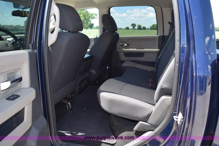 image for item K6126 2012 Dodge Ram 2500 Crew Cab pickup truck