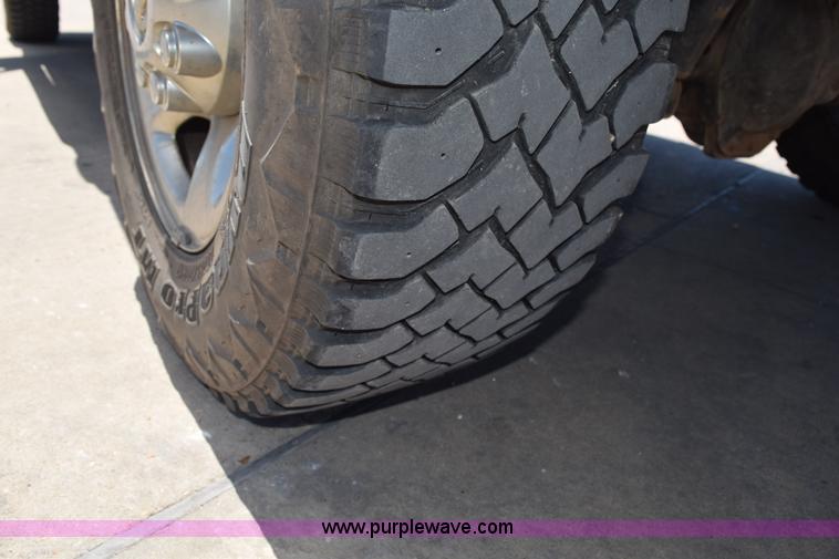 image for item K6126 2012 Dodge Ram 2500 Crew Cab pickup truck