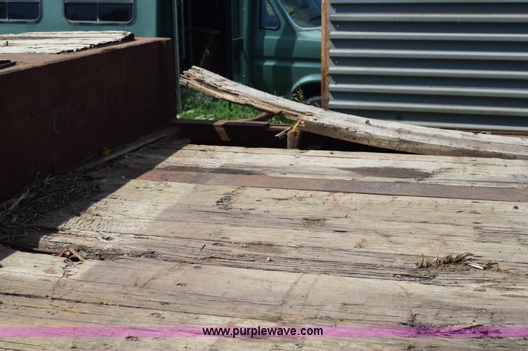 image for item K6165 1961 Trailmobile drop deck trailer