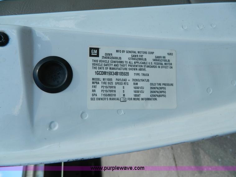 image for item K8109 2004 Chevrolet Astro Cargo van