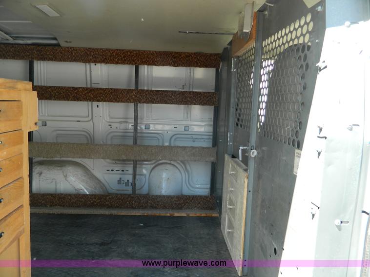 image for item K8109 2004 Chevrolet Astro Cargo van