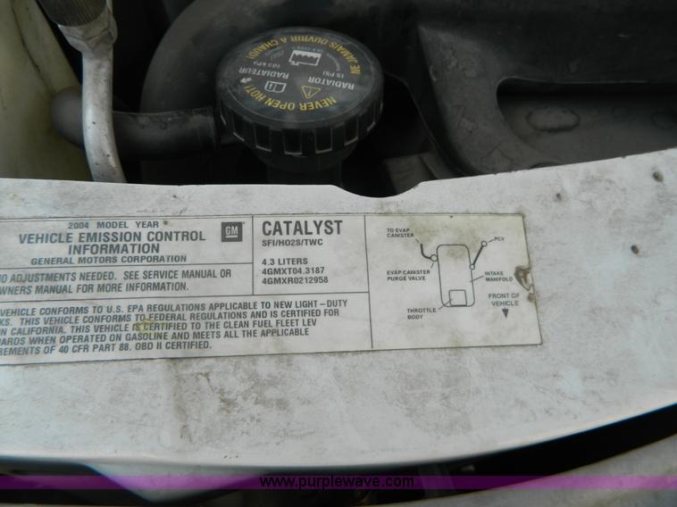 image for item K8109 2004 Chevrolet Astro Cargo van