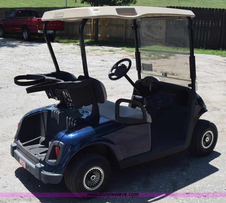image for item L2706 Ez-go golf cart
