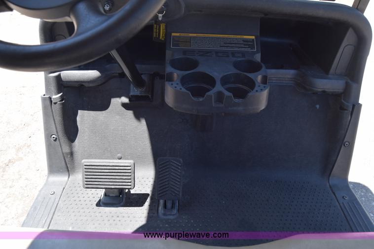 image for item L2706 Ez-go golf cart